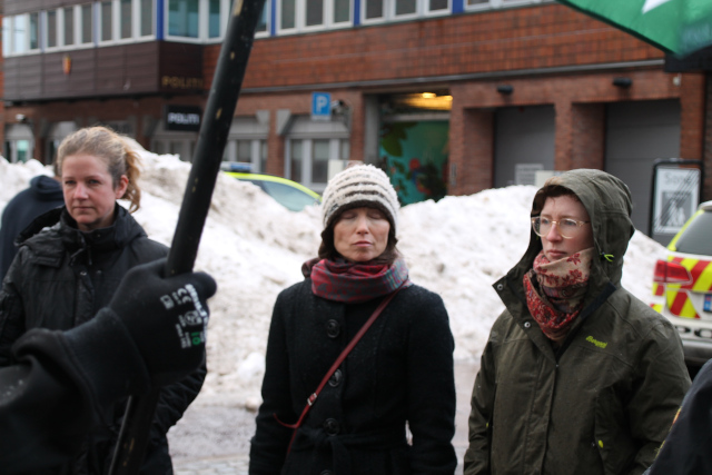 Women “confront” Nordic Resistance Movement members in Horten, Norway