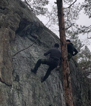 Nordic Resistance Movement members abseiling