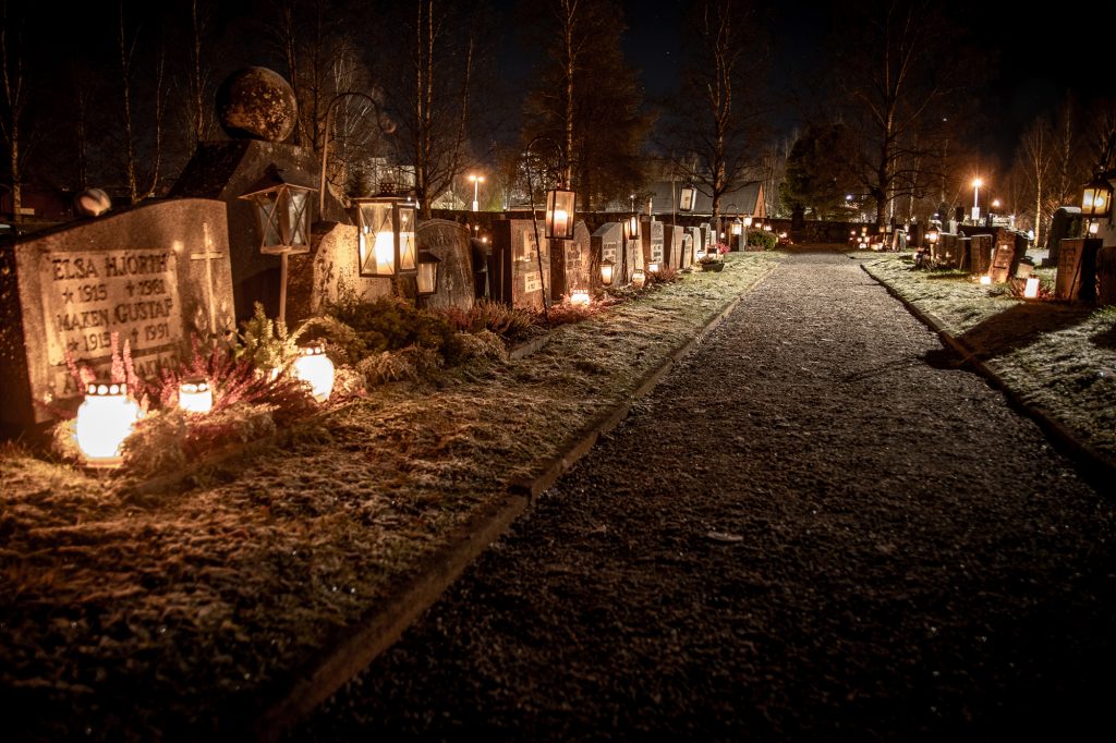 Swedish cemetery on All Saints Day at night