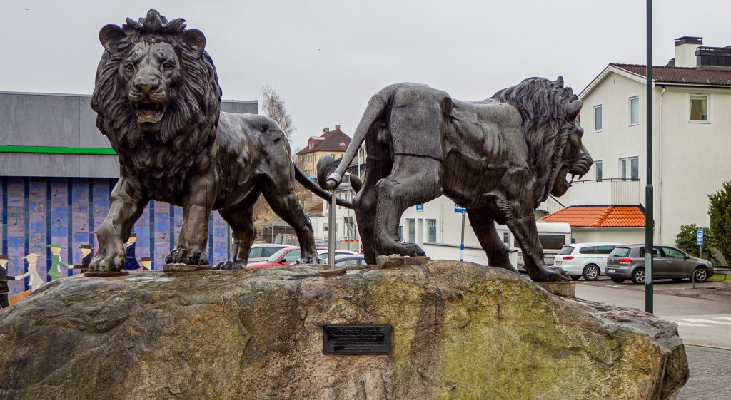 Lion statues in Örkelljunga, Sweden