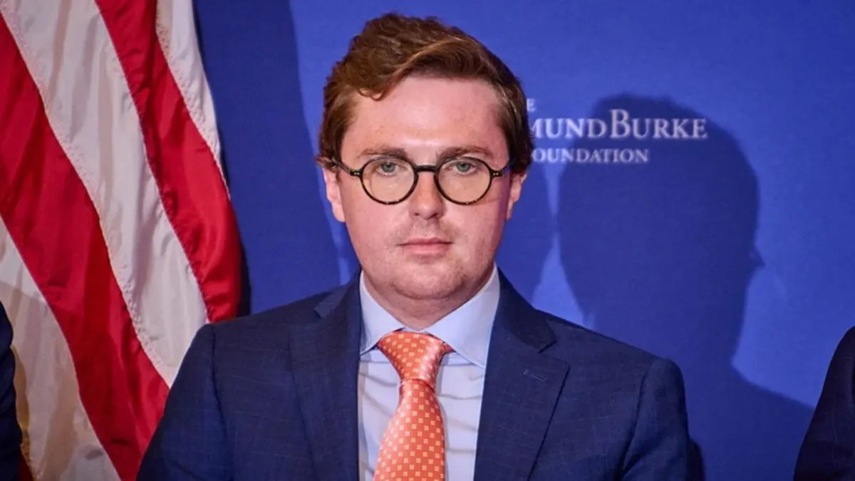 Antes de su llegada a OpenAI, Dean Ball fue asesor sénior de IA y tecnologías emergentes en la Oficina de Política Científica y Tecnológica de la Casa Blanca.